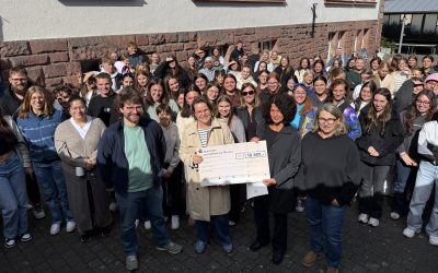 Musical-Ensemble sammelt 10.800 Euro für Café Grenzenlos