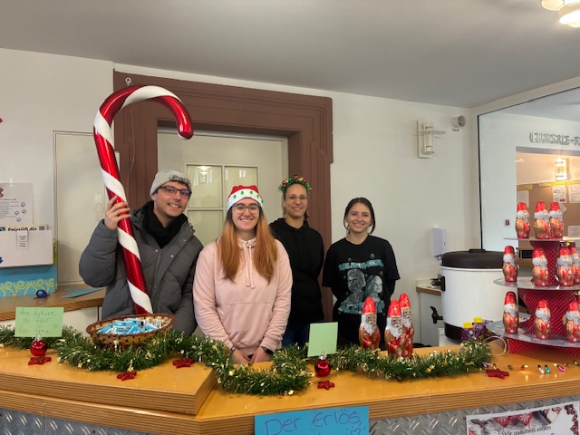 Zukunftsforum spendet ans Tierheim