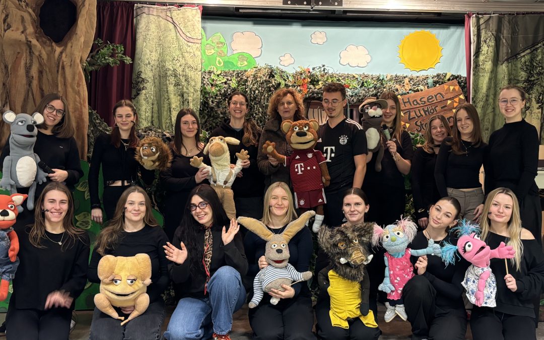 BP Seminar Puppenspiel: Die Hasen-Zuhör-Station